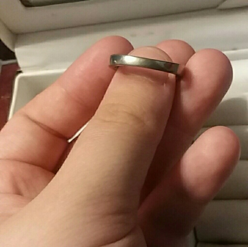 Ring - Picture 5 of 5